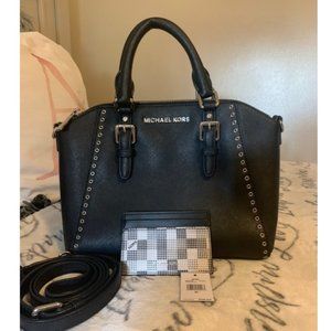 Michael kors purse set